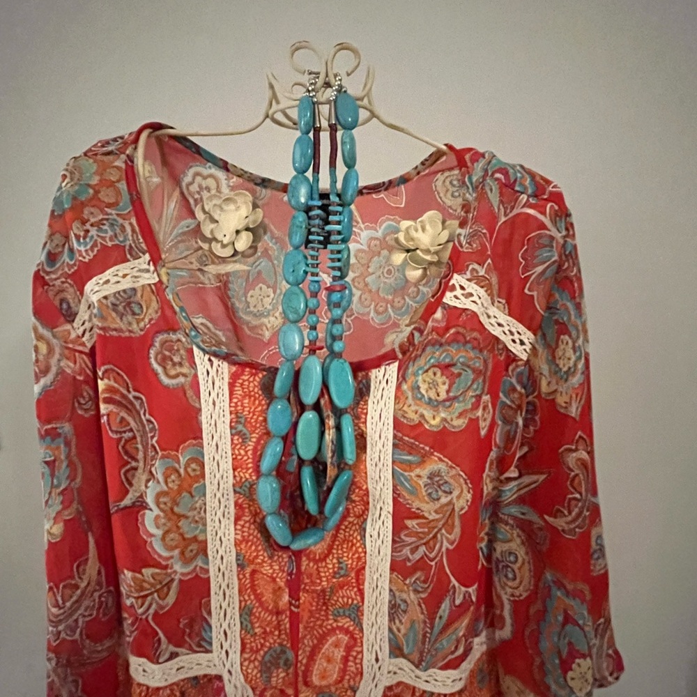 Bohemian Floral Dress with Lace Accents - Picture 8 of 8